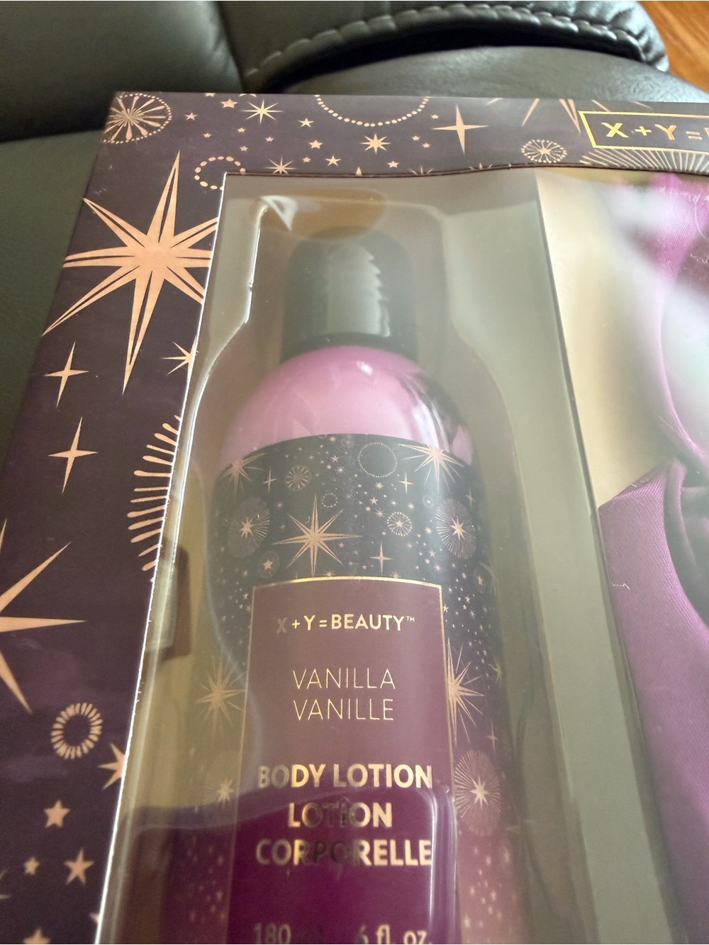 X•Y•BEAUTY Purple Pamper Kit - Body Lotion & Spa Set - Picture 6 of 6